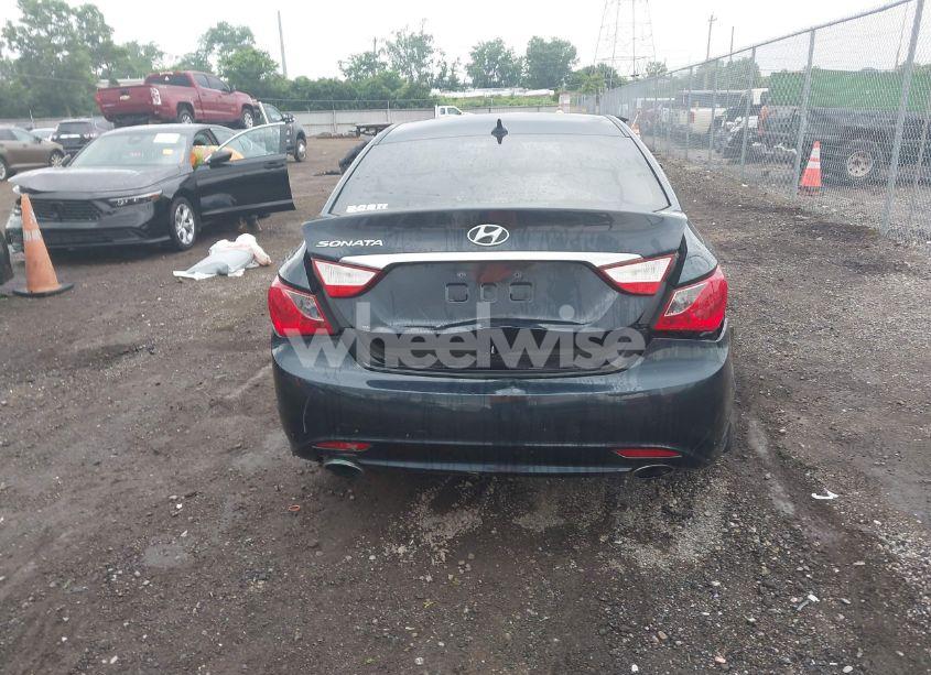 Photo 16 of 2013 Hyundai Sonata SE (VIN 5NPEC4AC4DH694343)