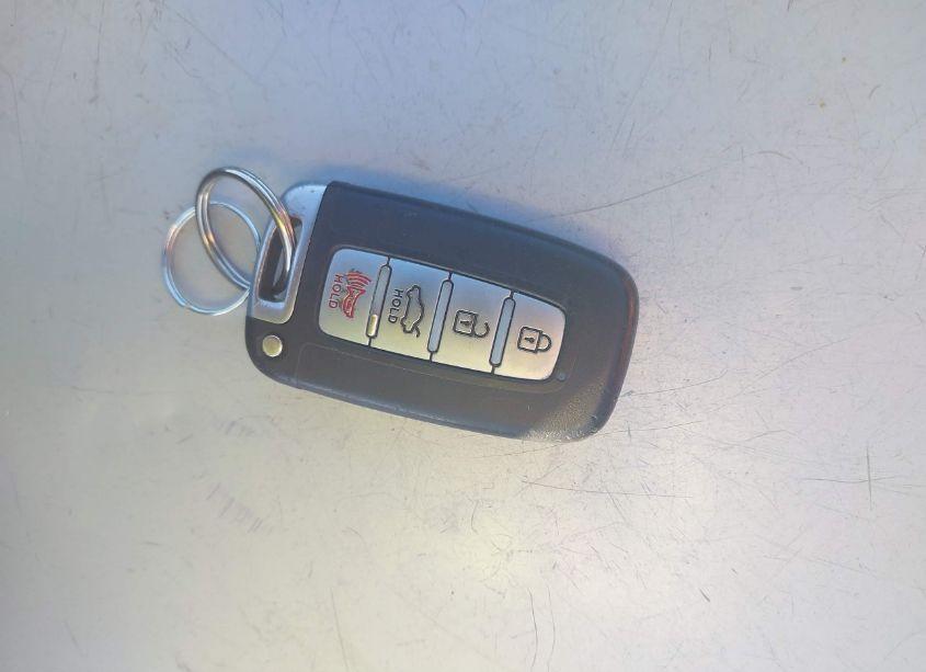 Photo 11 of 2013 Hyundai Sonata SE (VIN 5NPEC4AC4DH792675)