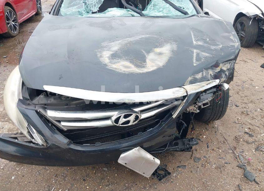 Photo 6 of 2014 Hyundai Sonata SE (VIN 5NPEC4AC4EH850978)