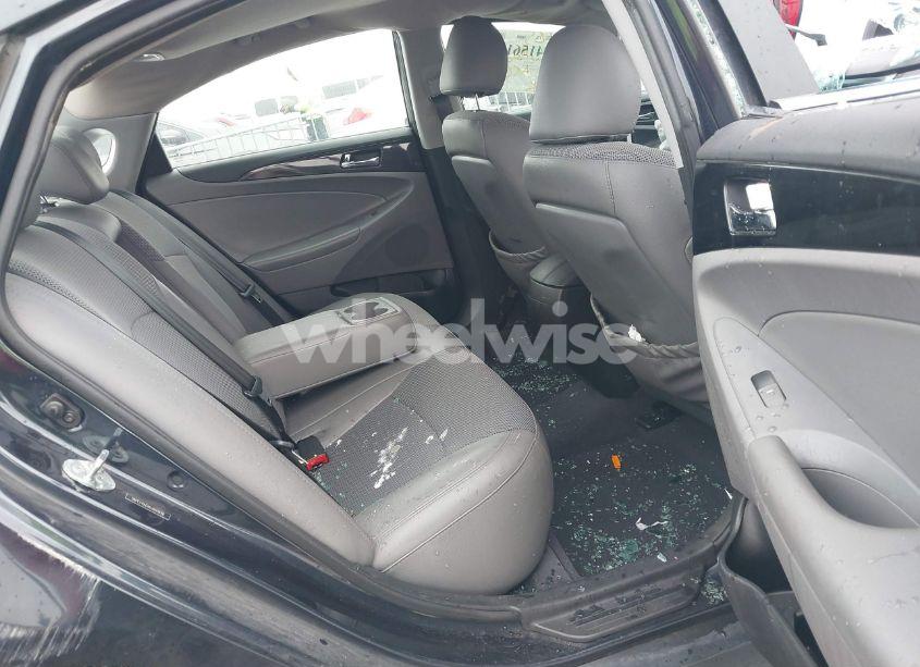 Photo 8 of 2014 Hyundai Sonata SE (VIN 5NPEC4AC4EH850978)