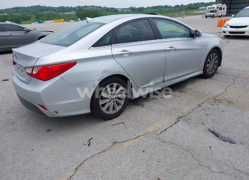 Photo 4 of 2014 Hyundai Sonata LIMITED (VIN 5NPEC4AC4EH880613)