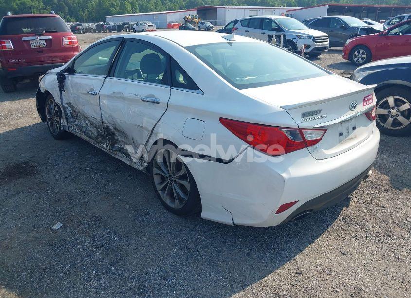 Photo 3 of 2014 Hyundai Sonata SE (VIN 5NPEC4AC4EH895015)