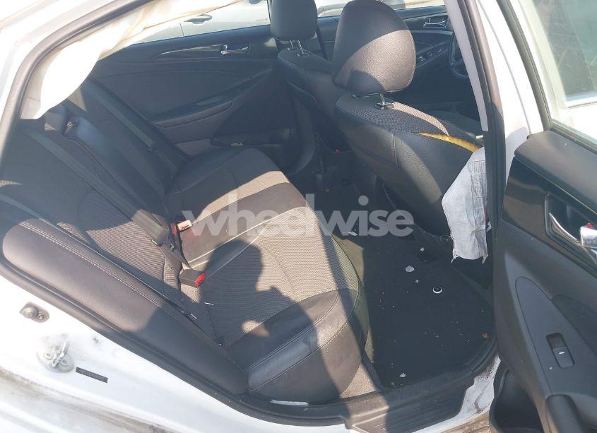 Photo 8 of 2014 Hyundai Sonata SE (VIN 5NPEC4AC4EH895015)