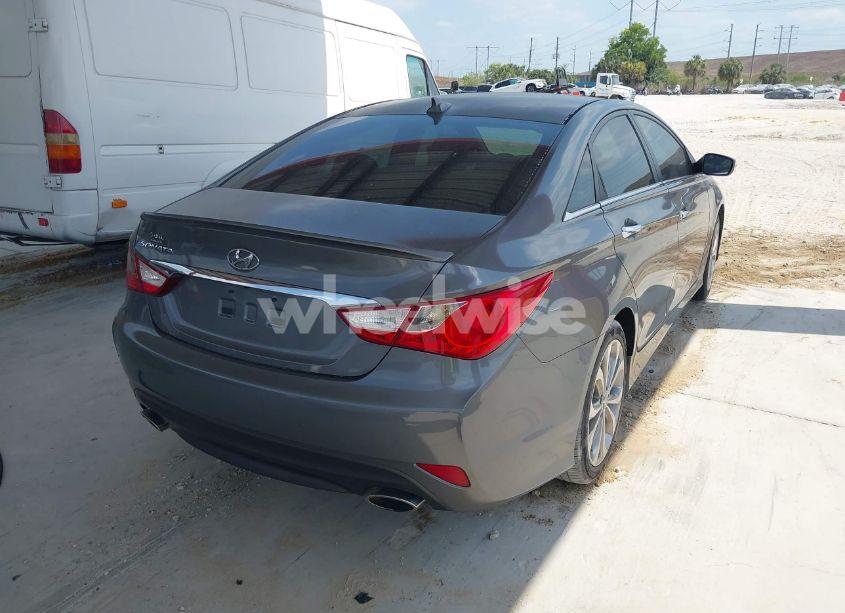 Photo 4 of 2014 Hyundai Sonata SE (VIN 5NPEC4AC4EH908832)