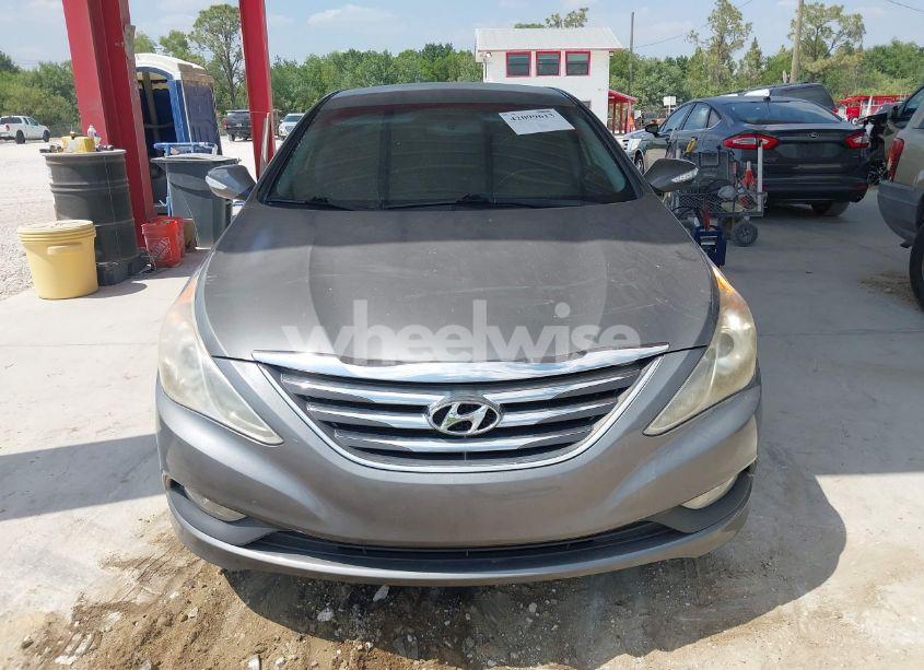 Photo 6 of 2014 Hyundai Sonata SE (VIN 5NPEC4AC4EH908832)