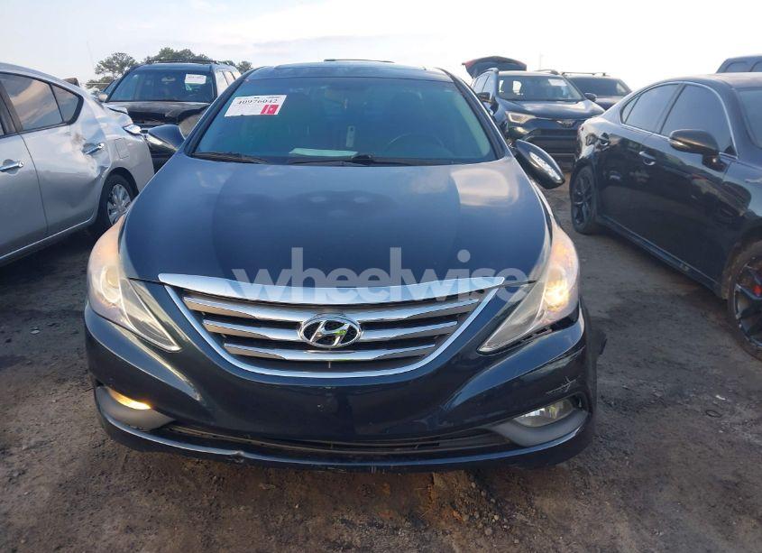 Photo 12 of 2014 Hyundai Sonata SE (VIN 5NPEC4AC4EH924335)