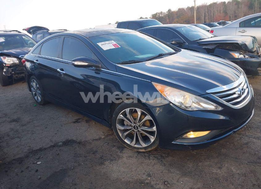Photo 13 of 2014 Hyundai Sonata SE (VIN 5NPEC4AC4EH924335)