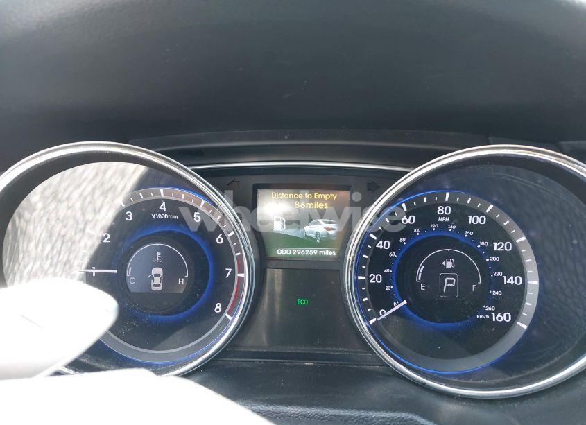 Photo 7 of 2014 Hyundai Sonata SE (VIN 5NPEC4AC4EH924447)