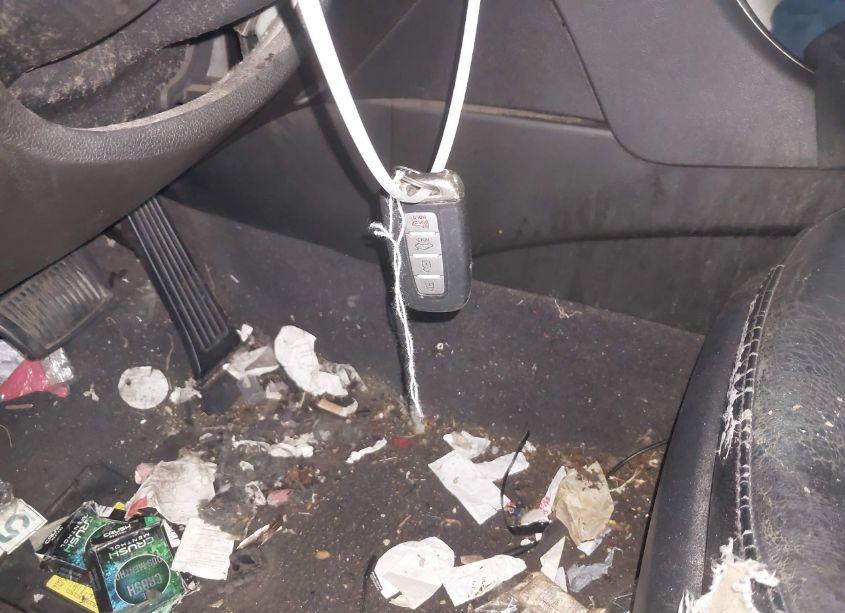 Photo 11 of 2011 Hyundai Sonata LIMITED (VIN 5NPEC4AC5BH002619)