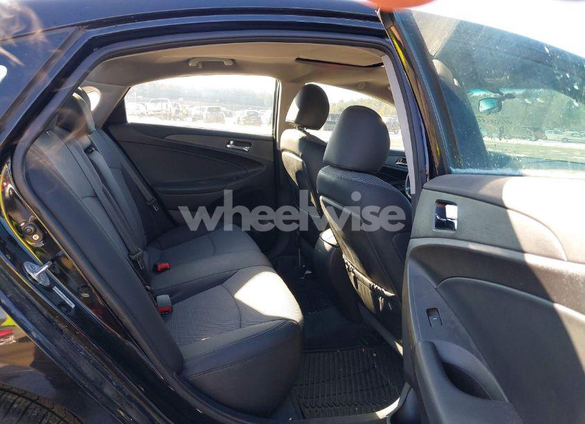 Photo 8 of 2011 Hyundai Sonata SE (VIN 5NPEC4AC5BH027388)