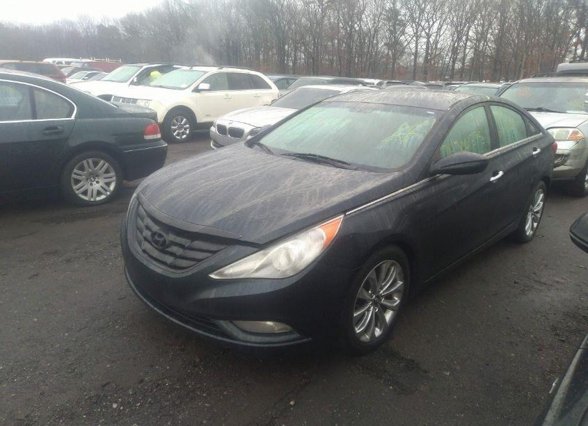Photo 2 of 2011 Hyundai Sonata SE (VIN 5NPEC4AC5BH038200)
