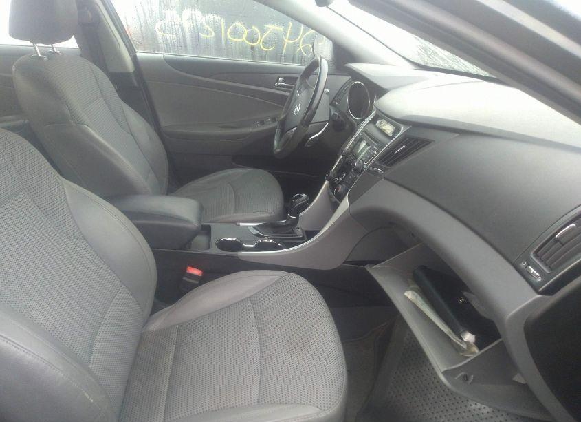 Photo 5 of 2011 Hyundai Sonata SE (VIN 5NPEC4AC5BH038200)