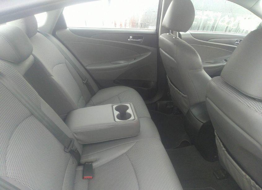 Photo 8 of 2011 Hyundai Sonata SE (VIN 5NPEC4AC5BH038200)