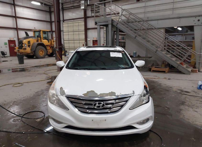 Photo 12 of 2011 Hyundai Sonata SE (VIN 5NPEC4AC5BH074615)