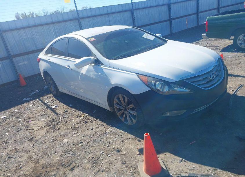 2011 Hyundai Sonata SE (VIN 5NPEC4AC5BH098574) main photo