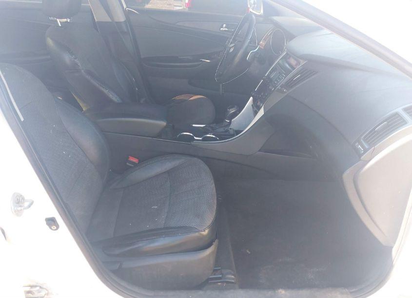 Photo 5 of 2011 Hyundai Sonata SE (VIN 5NPEC4AC5BH098574)