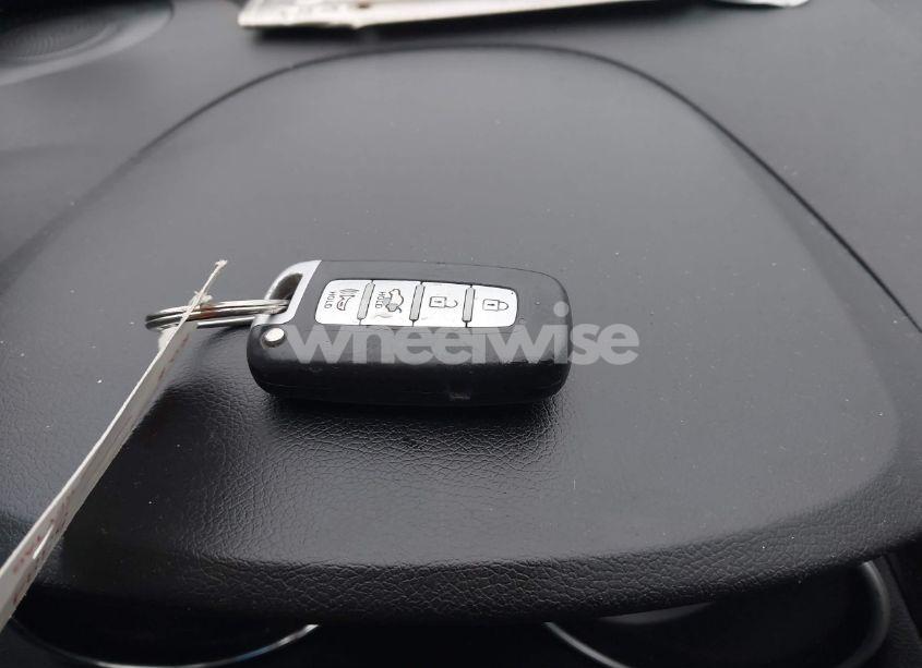 Photo 11 of 2011 Hyundai Sonata LIMITED (VIN 5NPEC4AC5BH110366)