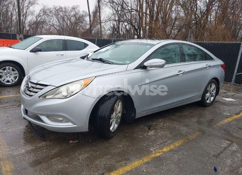 Photo 2 of 2011 Hyundai Sonata LIMITED (VIN 5NPEC4AC5BH110366)