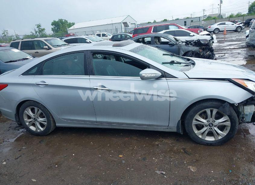 Photo 14 of 2011 Hyundai Sonata LIMITED (VIN 5NPEC4AC5BH119472)