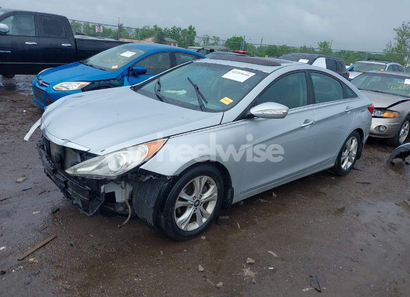 Photo 2 of 2011 Hyundai Sonata LIMITED (VIN 5NPEC4AC5BH119472)