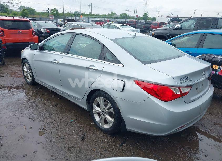 Photo 3 of 2011 Hyundai Sonata LIMITED (VIN 5NPEC4AC5BH119472)