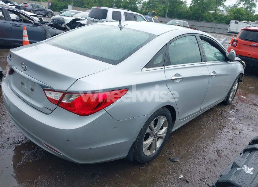 Photo 4 of 2011 Hyundai Sonata LIMITED (VIN 5NPEC4AC5BH119472)