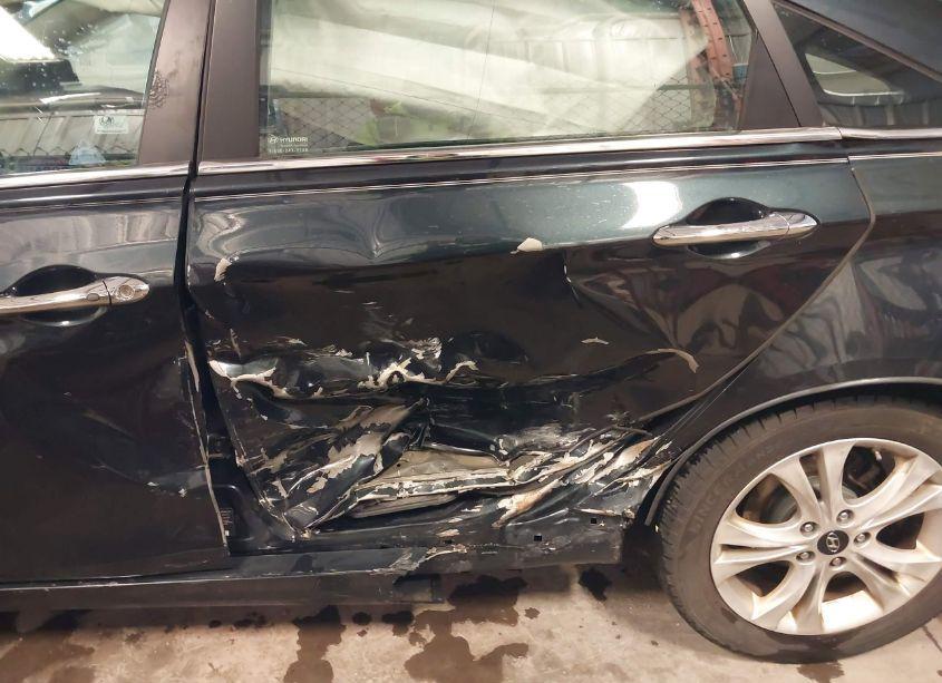 Photo 6 of 2011 Hyundai Sonata LIMITED (VIN 5NPEC4AC5BH131492)