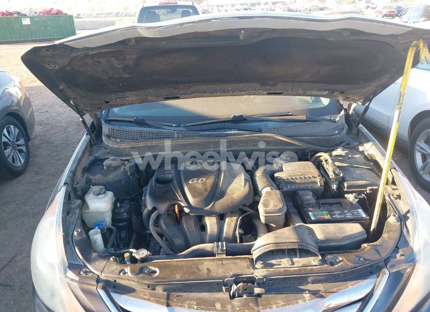 Photo 10 of 2011 Hyundai Sonata SE (VIN 5NPEC4AC5BH163293)
