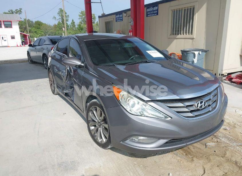 2011 Hyundai Sonata SE (VIN 5NPEC4AC5BH238011) main photo