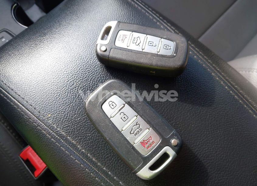 Photo 11 of 2011 Hyundai Sonata LIMITED (VIN 5NPEC4AC5BH246710)