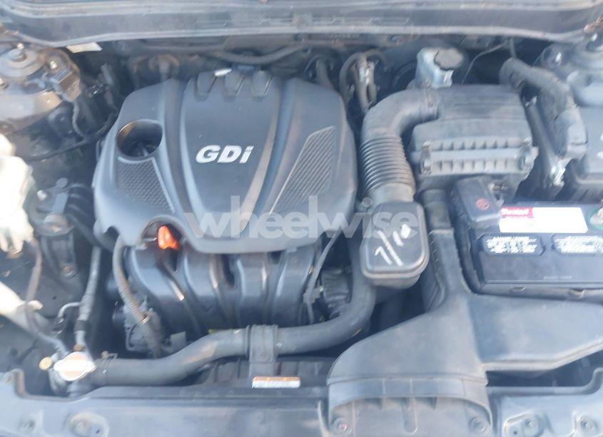 Photo 10 of 2011 Hyundai Sonata SE (VIN 5NPEC4AC5BH258663)