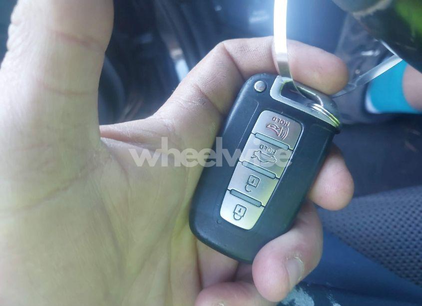 Photo 11 of 2011 Hyundai Sonata SE (VIN 5NPEC4AC5BH258663)