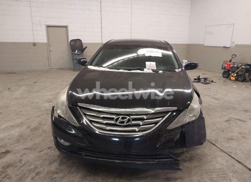 Photo 13 of 2011 Hyundai Sonata SE (VIN 5NPEC4AC5BH278458)