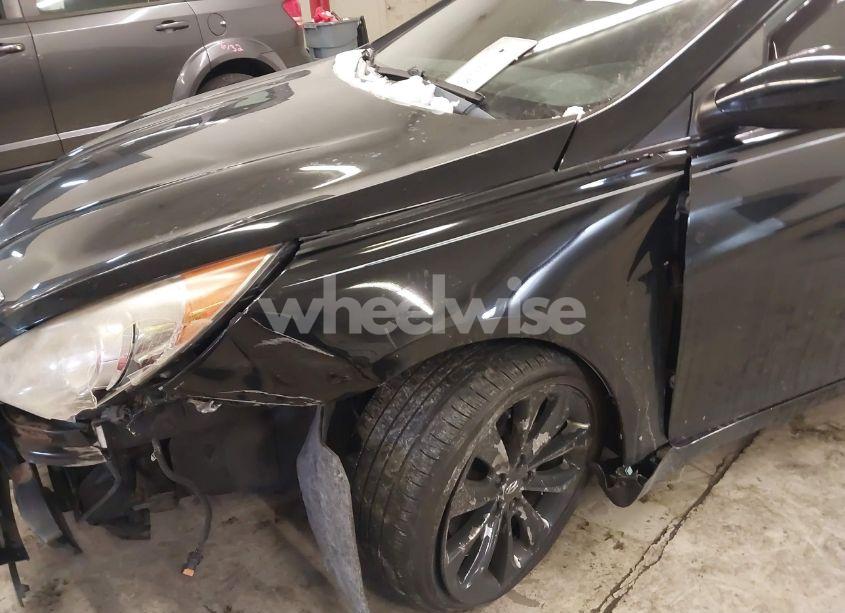 Photo 18 of 2011 Hyundai Sonata SE (VIN 5NPEC4AC5BH278458)