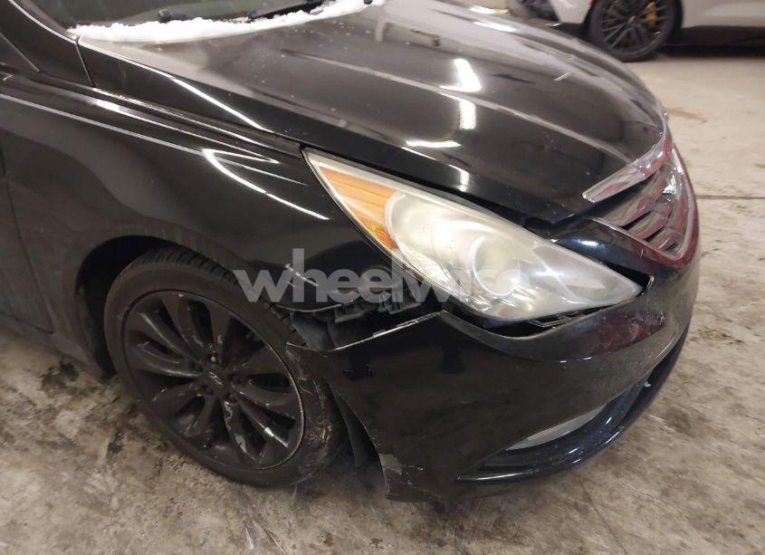 Photo 19 of 2011 Hyundai Sonata SE (VIN 5NPEC4AC5BH278458)