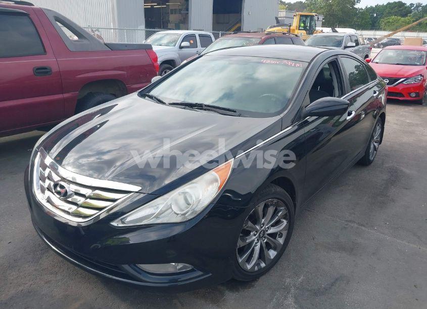 Photo 2 of 2011 Hyundai Sonata SE (VIN 5NPEC4AC5BH305917)