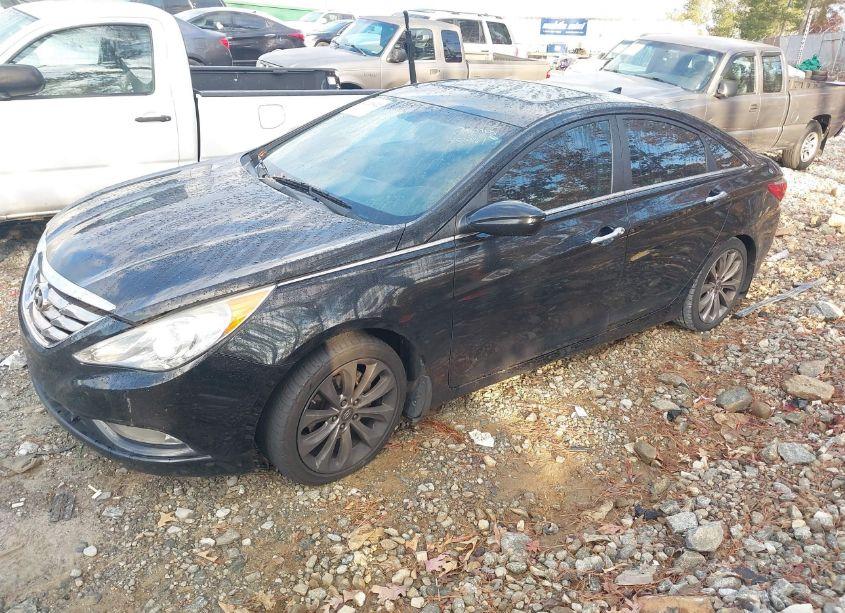 Photo 2 of 2012 Hyundai Sonata SE (VIN 5NPEC4AC5CH355461)