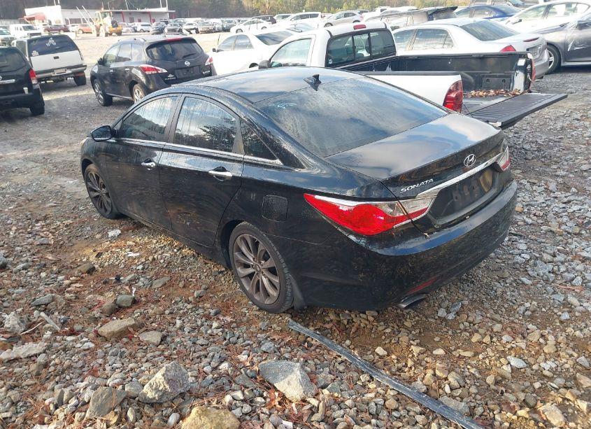 Photo 3 of 2012 Hyundai Sonata SE (VIN 5NPEC4AC5CH355461)