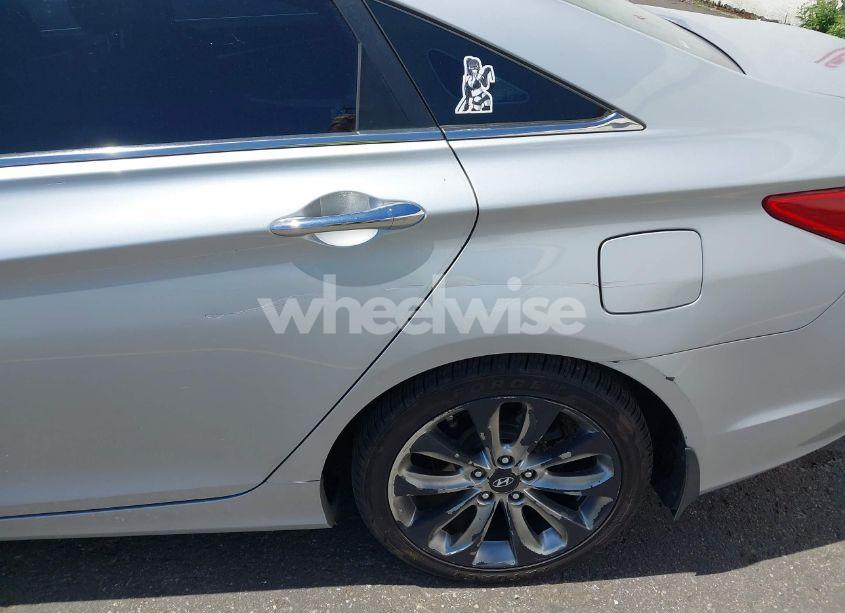 Photo 13 of 2012 Hyundai Sonata SE (VIN 5NPEC4AC5CH370901)