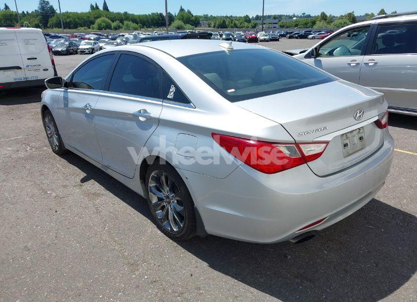 Photo 3 of 2012 Hyundai Sonata SE (VIN 5NPEC4AC5CH370901)
