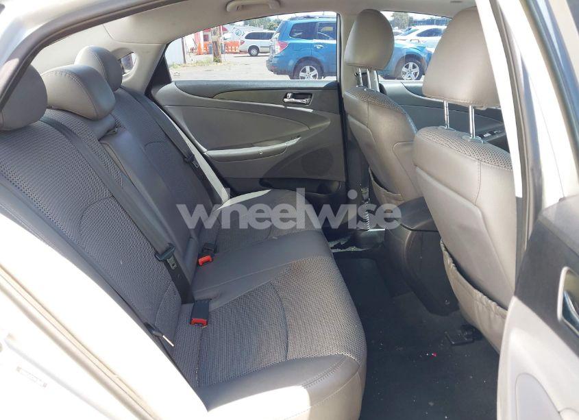 Photo 8 of 2012 Hyundai Sonata SE (VIN 5NPEC4AC5CH370901)