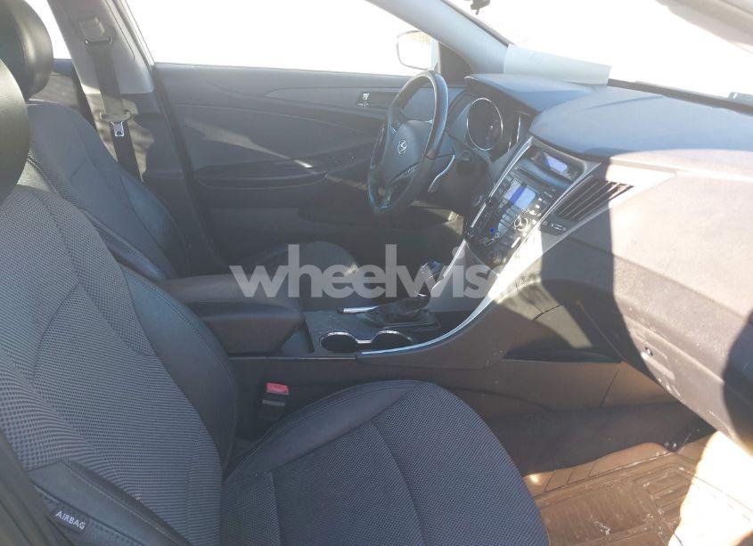 Photo 5 of 2012 Hyundai Sonata SE (VIN 5NPEC4AC5CH413066)