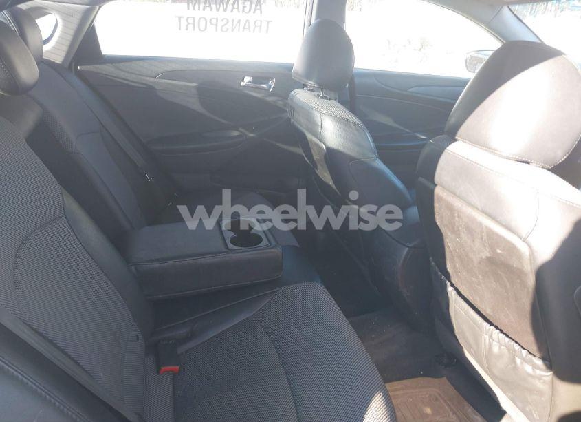 Photo 8 of 2012 Hyundai Sonata SE (VIN 5NPEC4AC5CH413066)