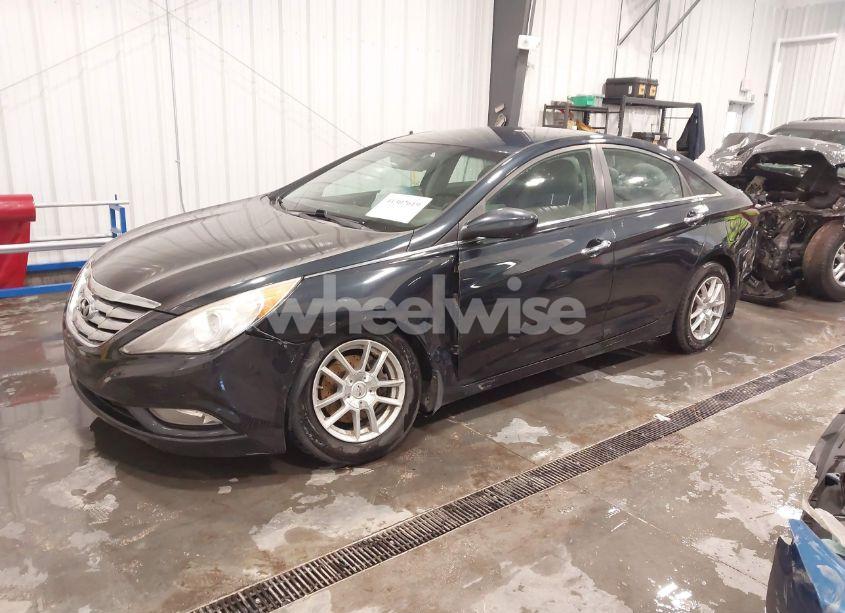 Photo 2 of 2012 Hyundai Sonata SE (VIN 5NPEC4AC5CH421765)