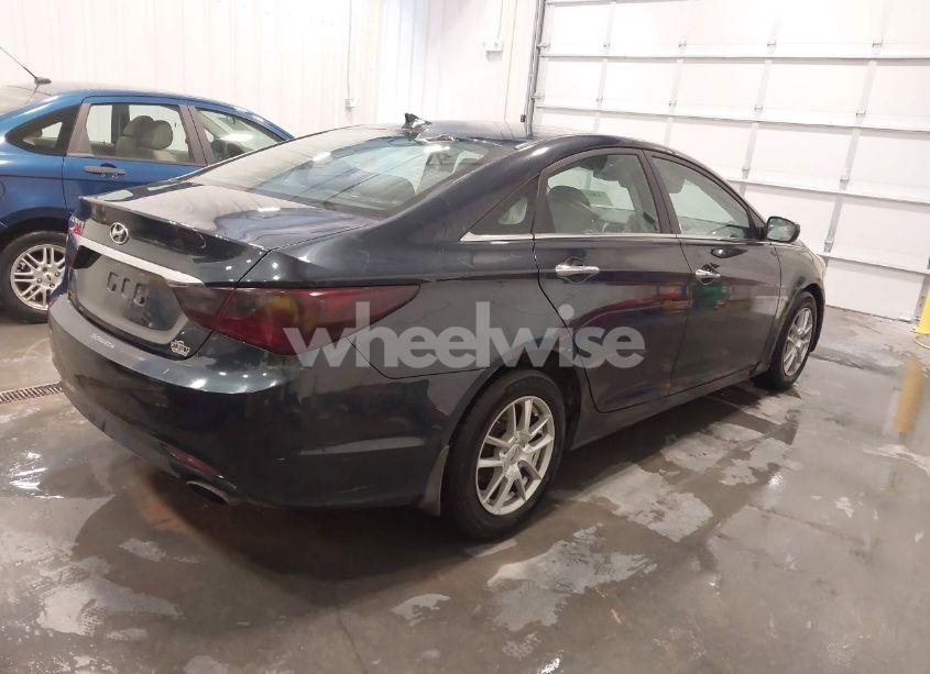 Photo 4 of 2012 Hyundai Sonata SE (VIN 5NPEC4AC5CH421765)