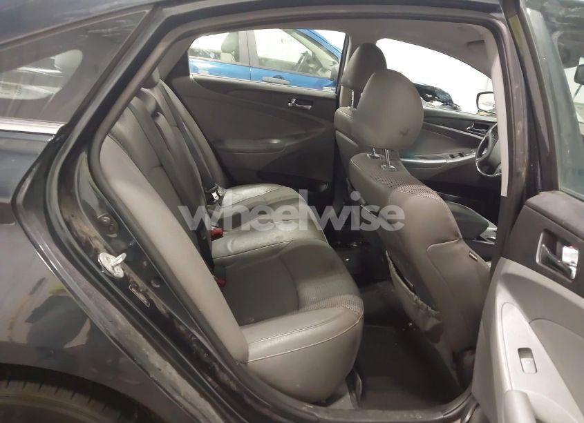 Photo 8 of 2012 Hyundai Sonata SE (VIN 5NPEC4AC5CH421765)