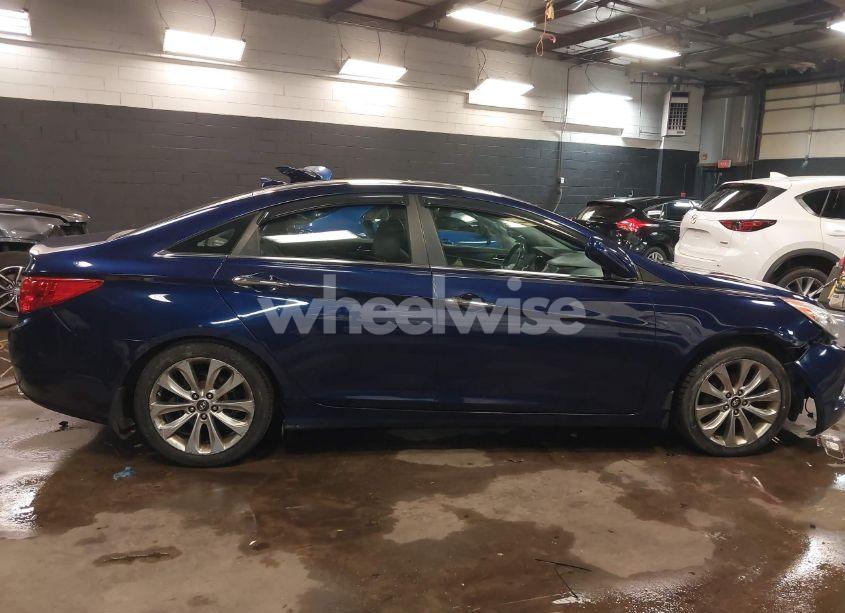 Photo 13 of 2012 Hyundai Sonata SE (VIN 5NPEC4AC5CH426271)