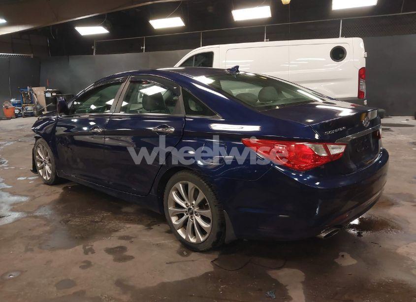 Photo 3 of 2012 Hyundai Sonata SE (VIN 5NPEC4AC5CH426271)