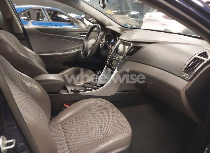 Photo 5 of 2012 Hyundai Sonata SE (VIN 5NPEC4AC5CH426271)