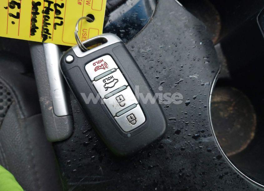 Photo 11 of 2012 Hyundai Sonata SE (VIN 5NPEC4AC5CH485157)